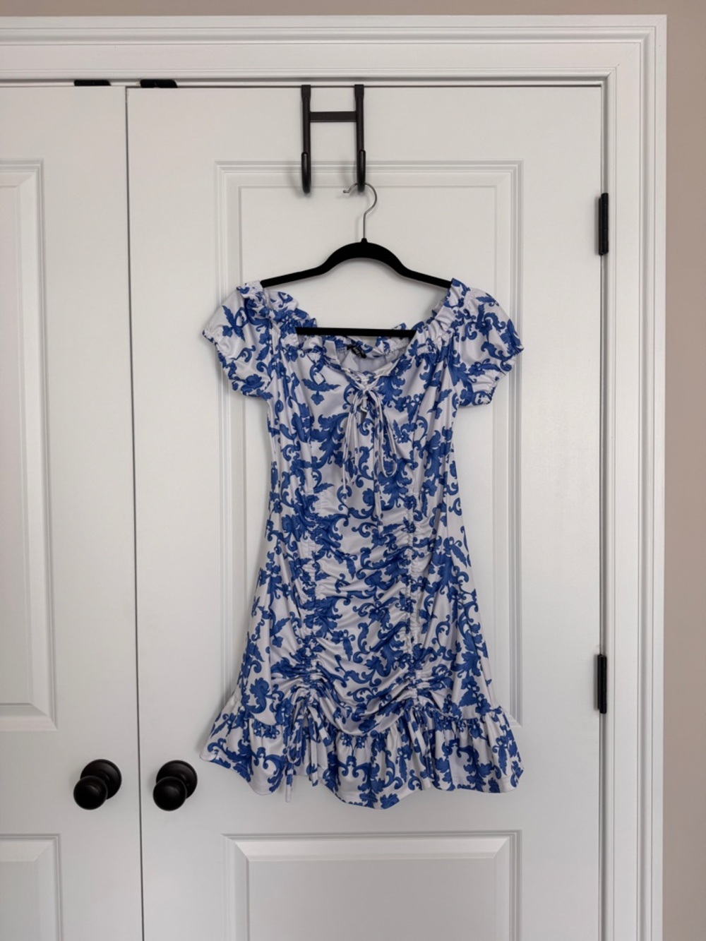 SHEIN White and Blue Floral-Print Mini Dress